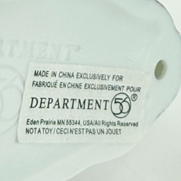 Holiday Village Figurine Snowball Fight Kids Lamp Post Christmas Scene - Picture 9 of 9